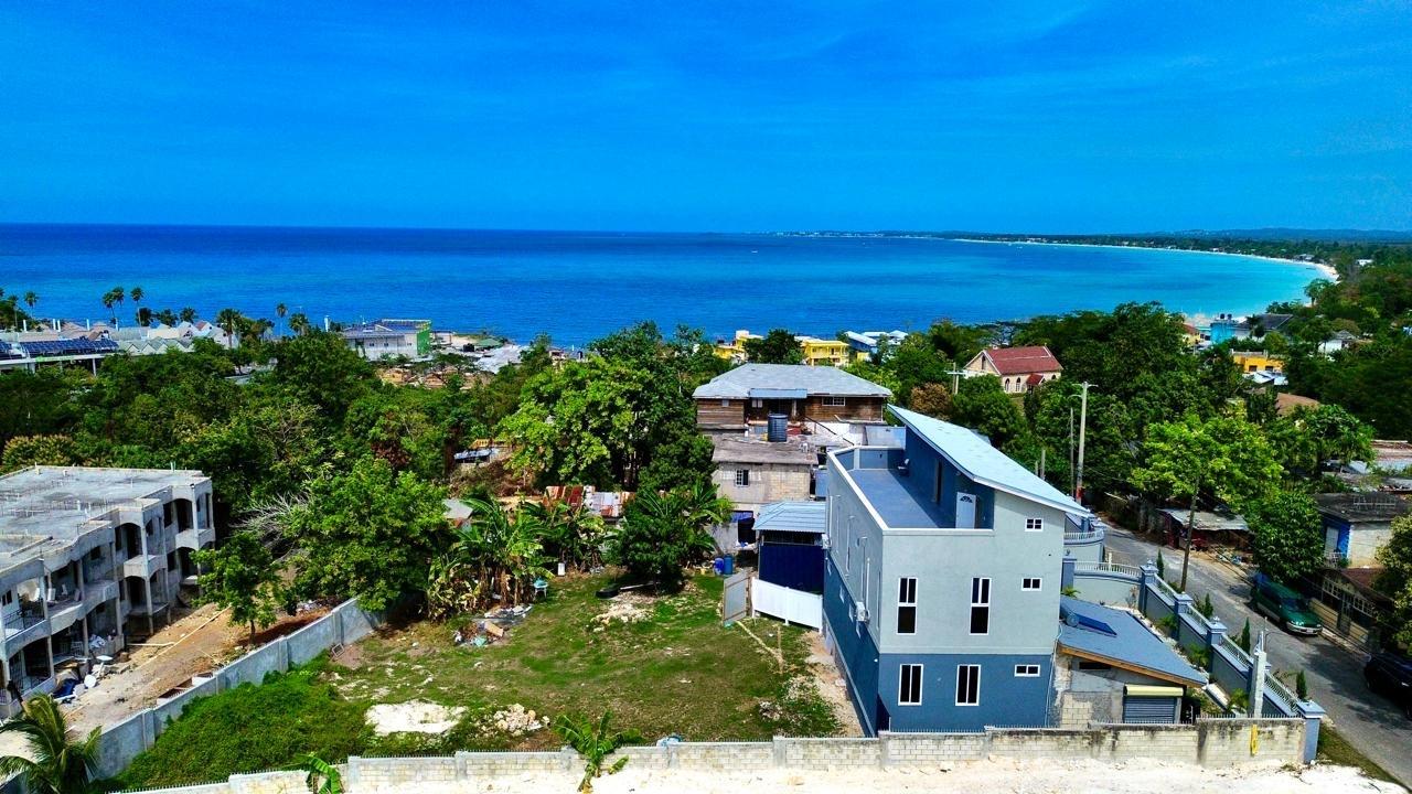 Sixth image of Negril in Negril, Westmoreland, Jamaica - property is For Rent