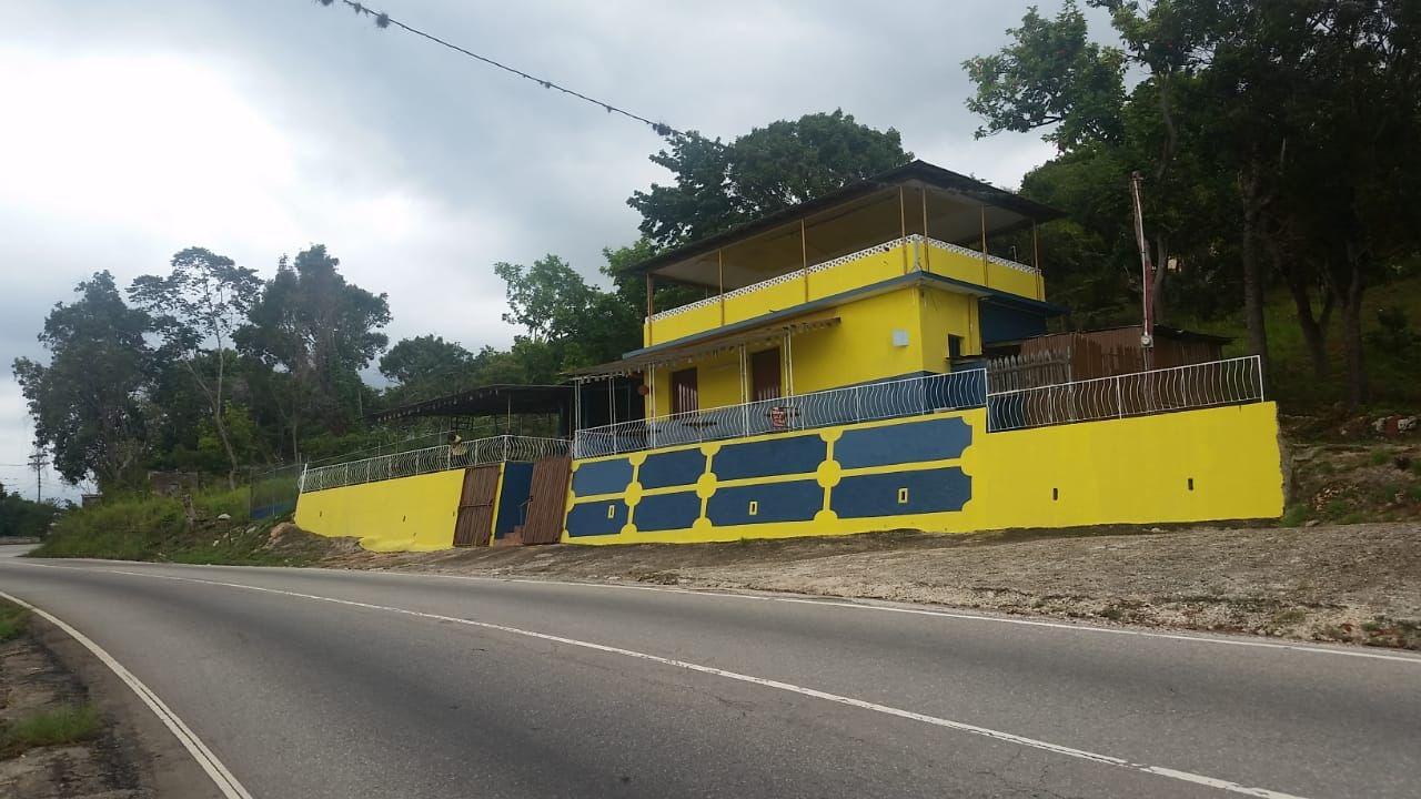 First image of Spur Tree in Spur Tree, Manchester, Jamaica - property is For Sale