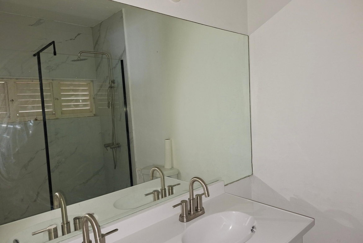 Fifteenth image of 312-12 Broadway Road in Kingston 8, St. Andrew, Jamaica - property is For Rent