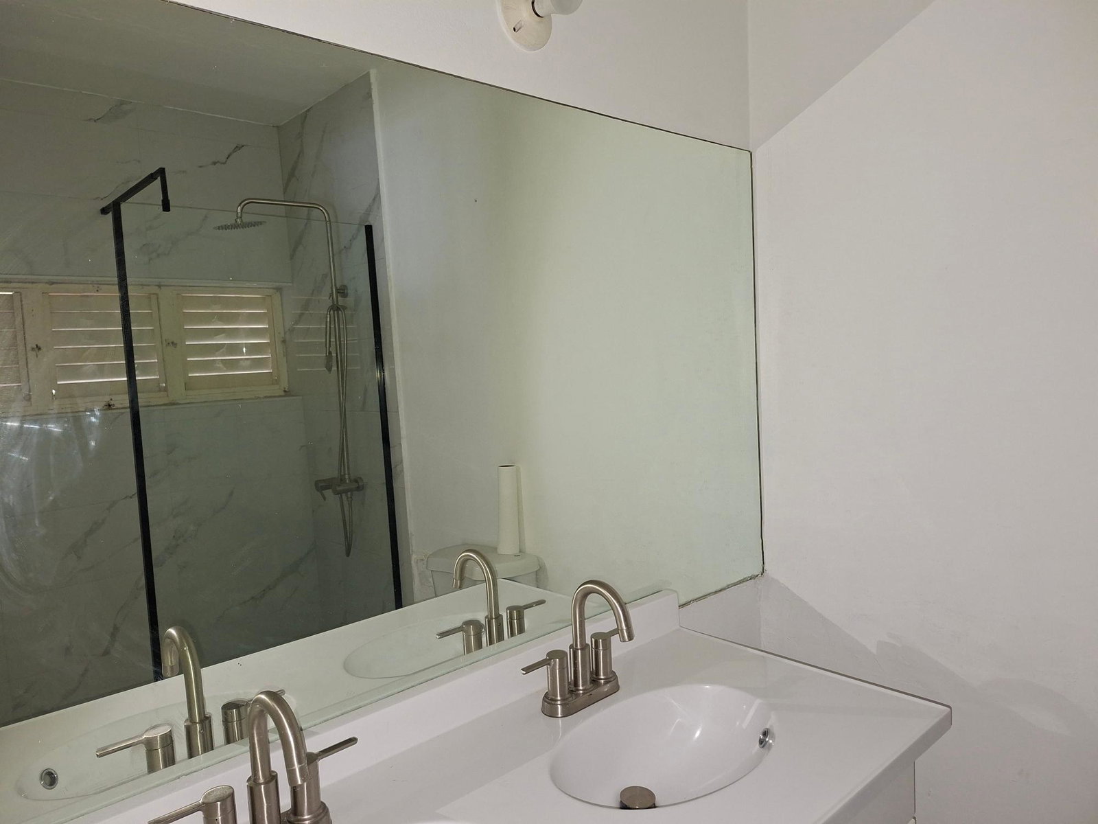 Fifteenth image of 312-12 Broadway Road in Kingston 8, St. Andrew, Jamaica - property is For Rent