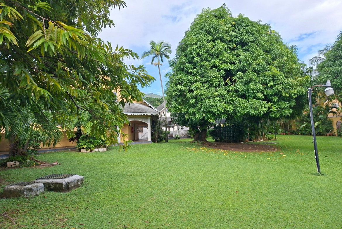 Sixth image of 312-12 Broadway Road in Kingston 8, St. Andrew, Jamaica - property is For Rent