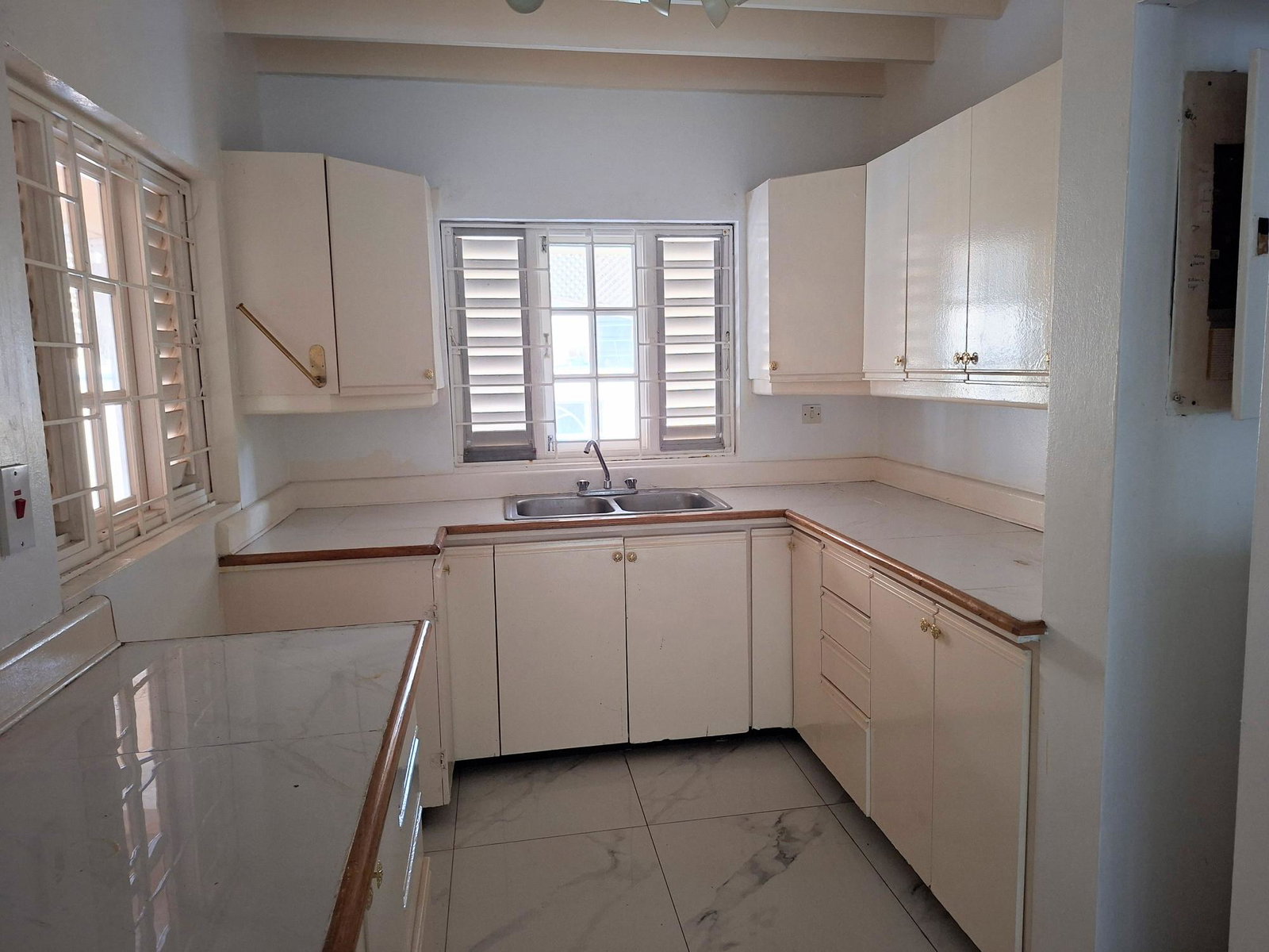 Ninth image of 312-12 Broadway Road in Kingston 8, St. Andrew, Jamaica - property is For Rent