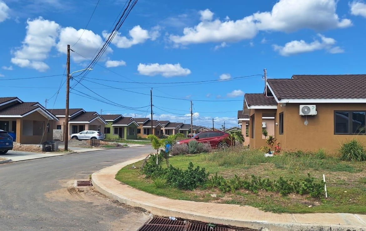 Ninth image of 43 Oak Estate (phase 2) in Caymanas, St. Catherine, Jamaica - property is For Rent