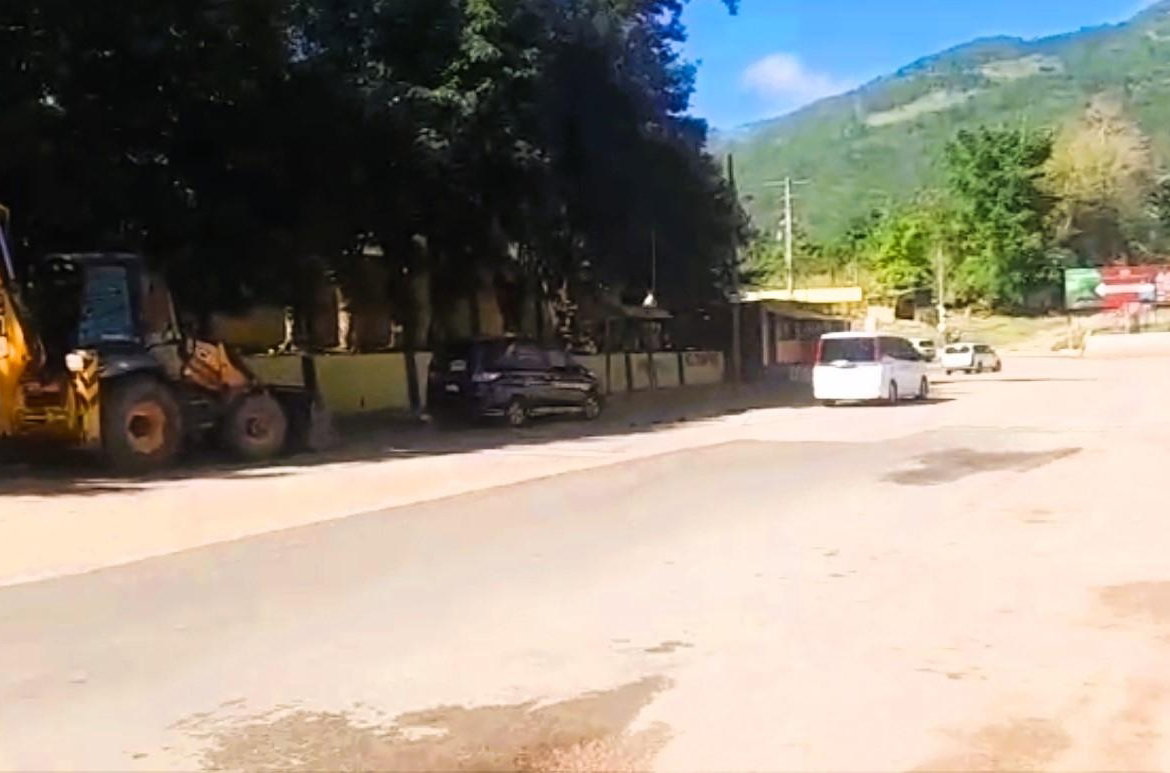 Seventh image of Main Street, Ewarton in Ewarton, St. Catherine, Jamaica - property is For Sale