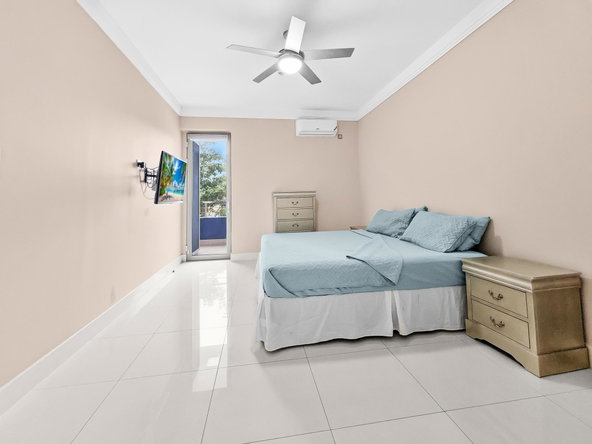 Thirteenth image of 107-20 South in Kingston 10, St. Andrew, Jamaica - property is For Rent
