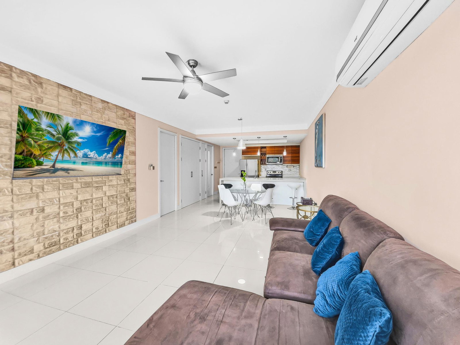 Tenth image of 107-20 South in Kingston 10, St. Andrew, Jamaica - property is For Rent