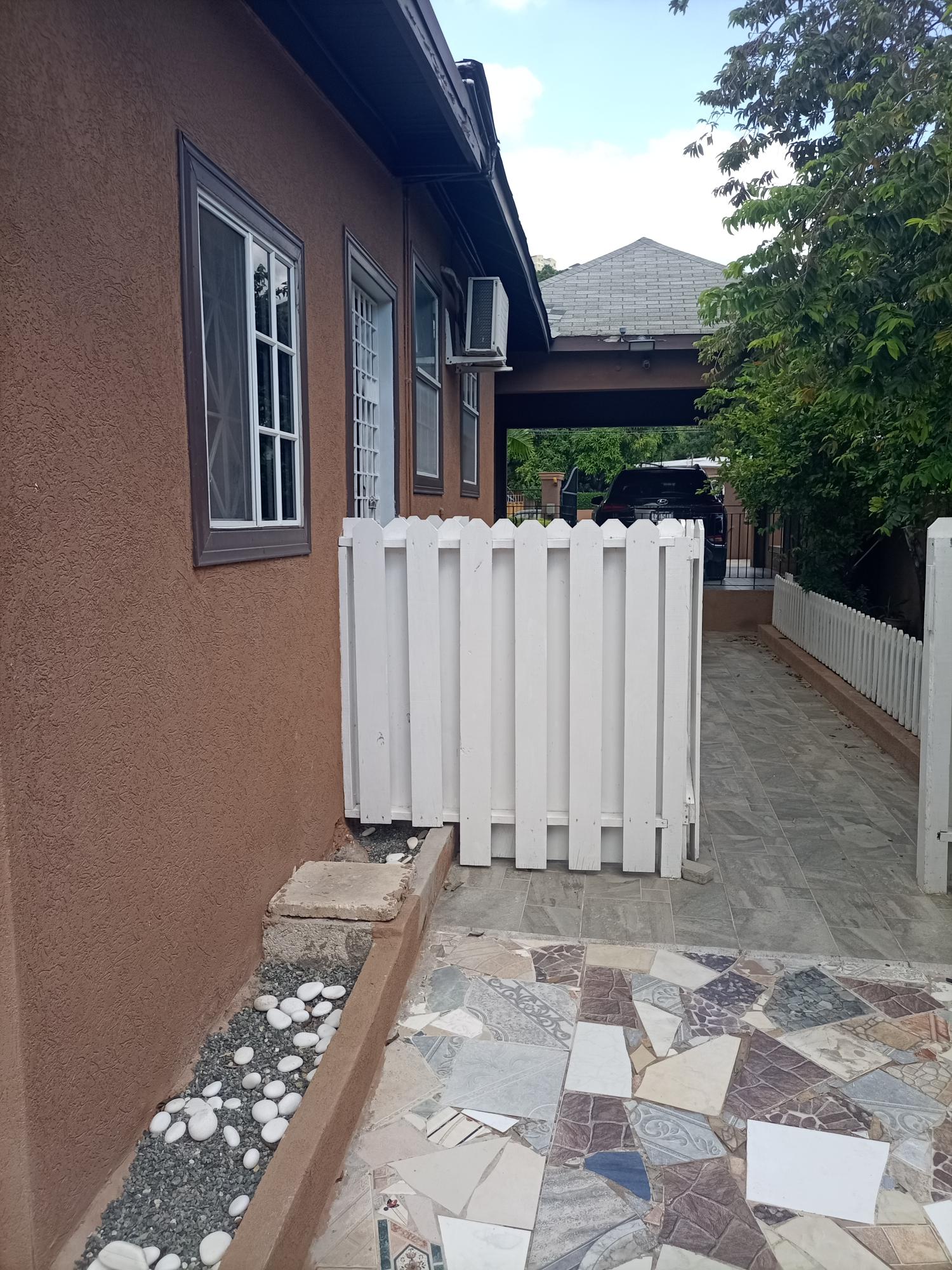 Second image of Apt 730a-77 Patrick Drive in KINGSTON, Kingston, Jamaica - property is For Rent