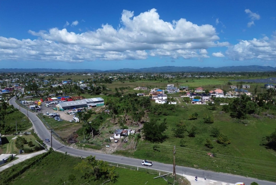 Sixth image of Savanna-la-mar in Savanna-La-Mar, Westmoreland, Jamaica - property is For Sale