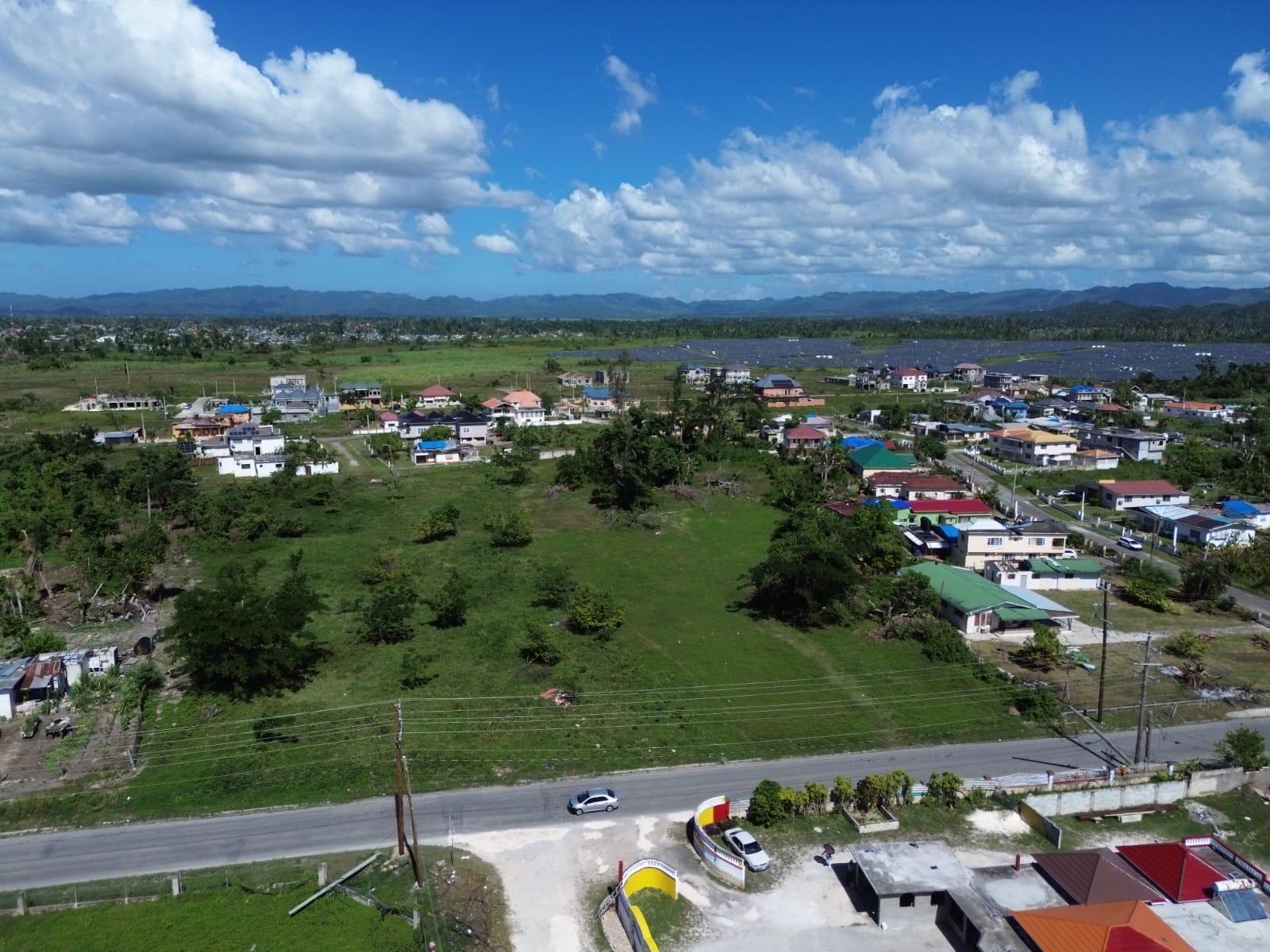 Seventh image of Savanna-la-mar in Savanna-La-Mar, Westmoreland, Jamaica - property is For Sale