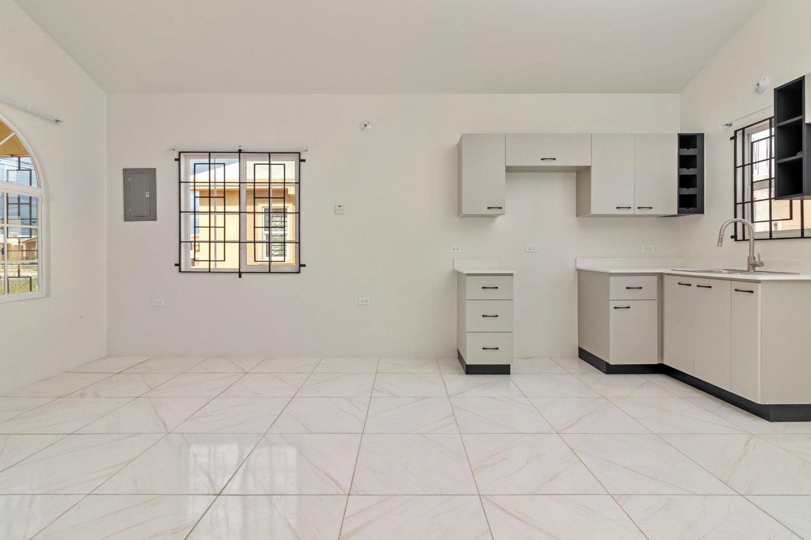 Seventh image of 513 Phoenix Park Village 2 ph in Phoenix Park, St. Catherine, Jamaica - property is For Rent