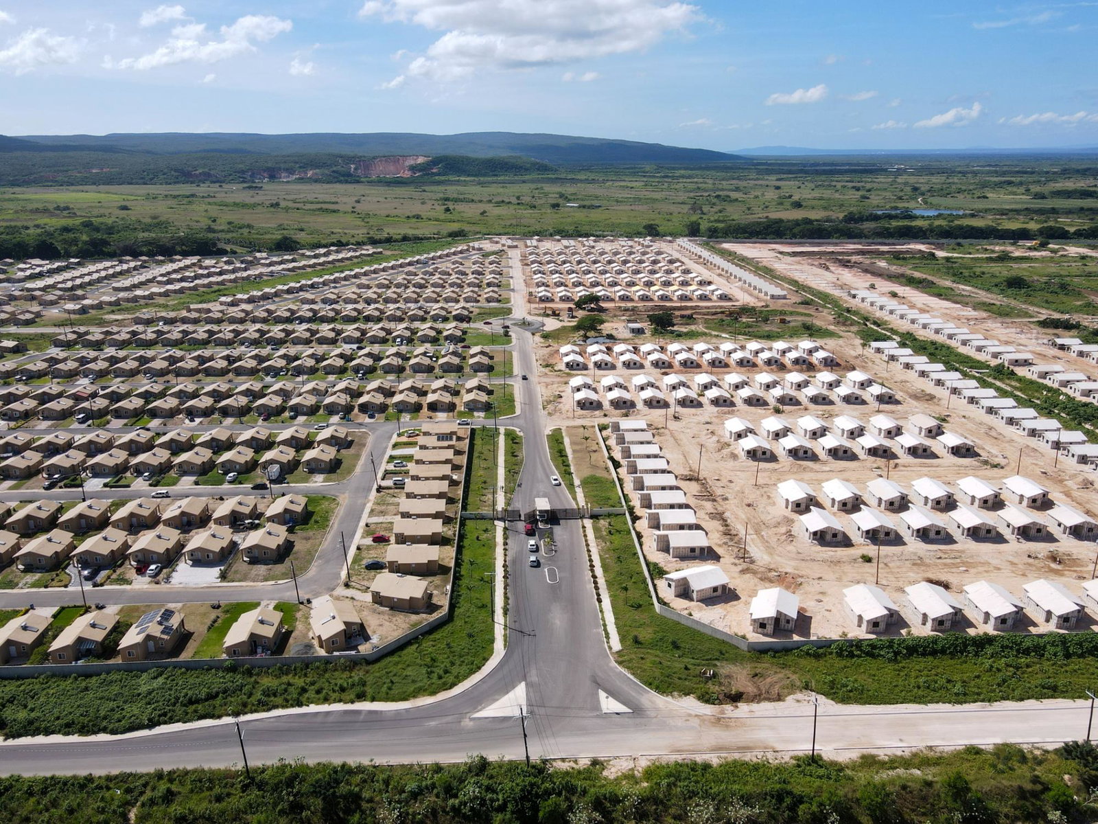 First image of 513 Phoenix Park Village 2 ph in Phoenix Park, St. Catherine, Jamaica - property is For Rent