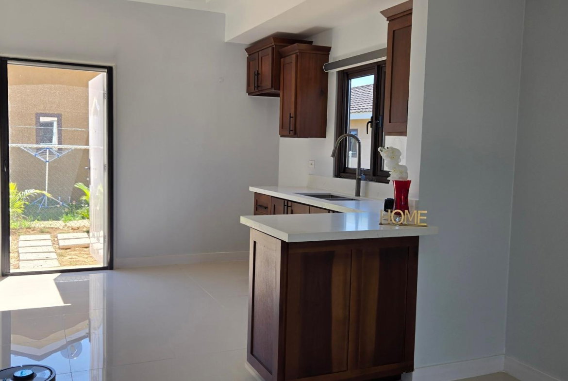 Eleventh image of 463 Oak Estate Phase 1 in Bernard Lodge, St. Catherine, Jamaica - property is For Rent