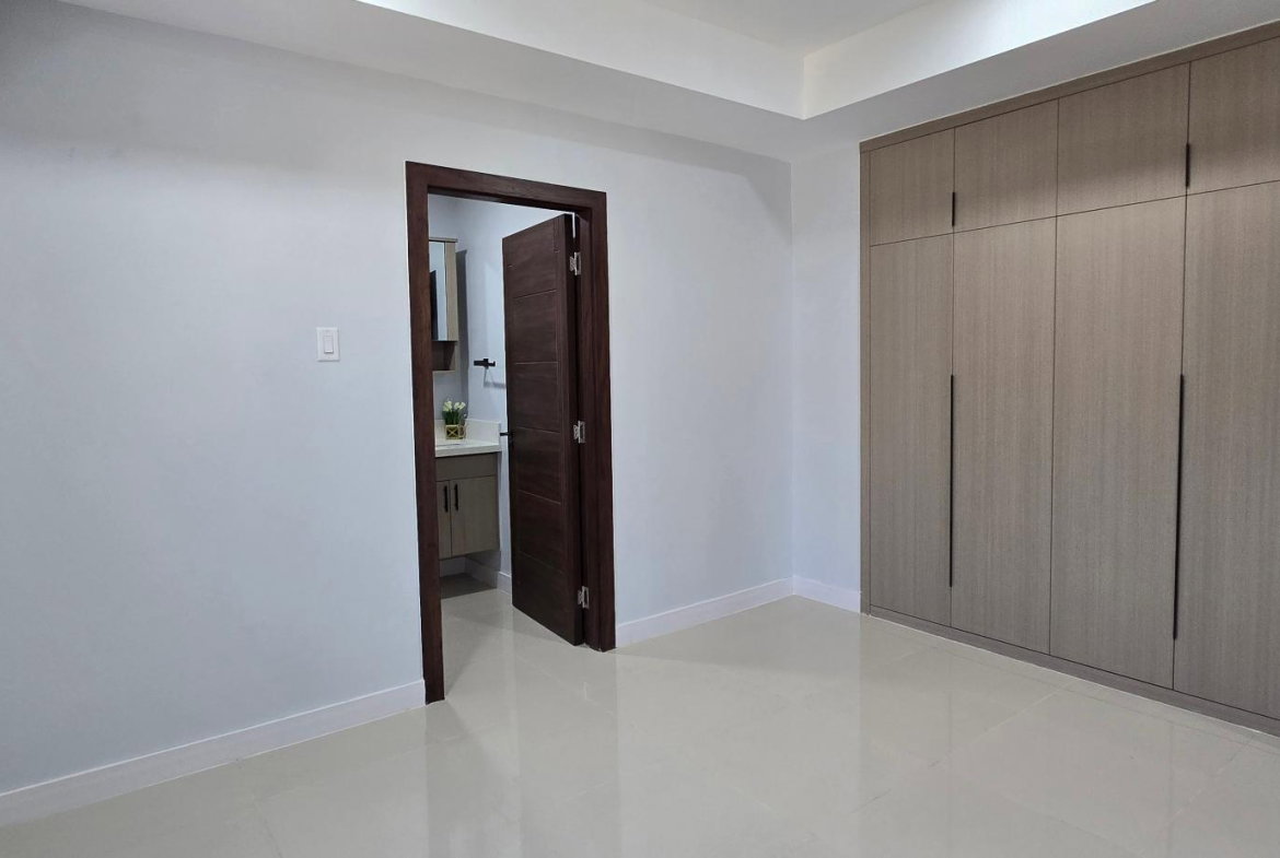 Sixteenth image of 463 Oak Estate Phase 1 in Bernard Lodge, St. Catherine, Jamaica - property is For Rent