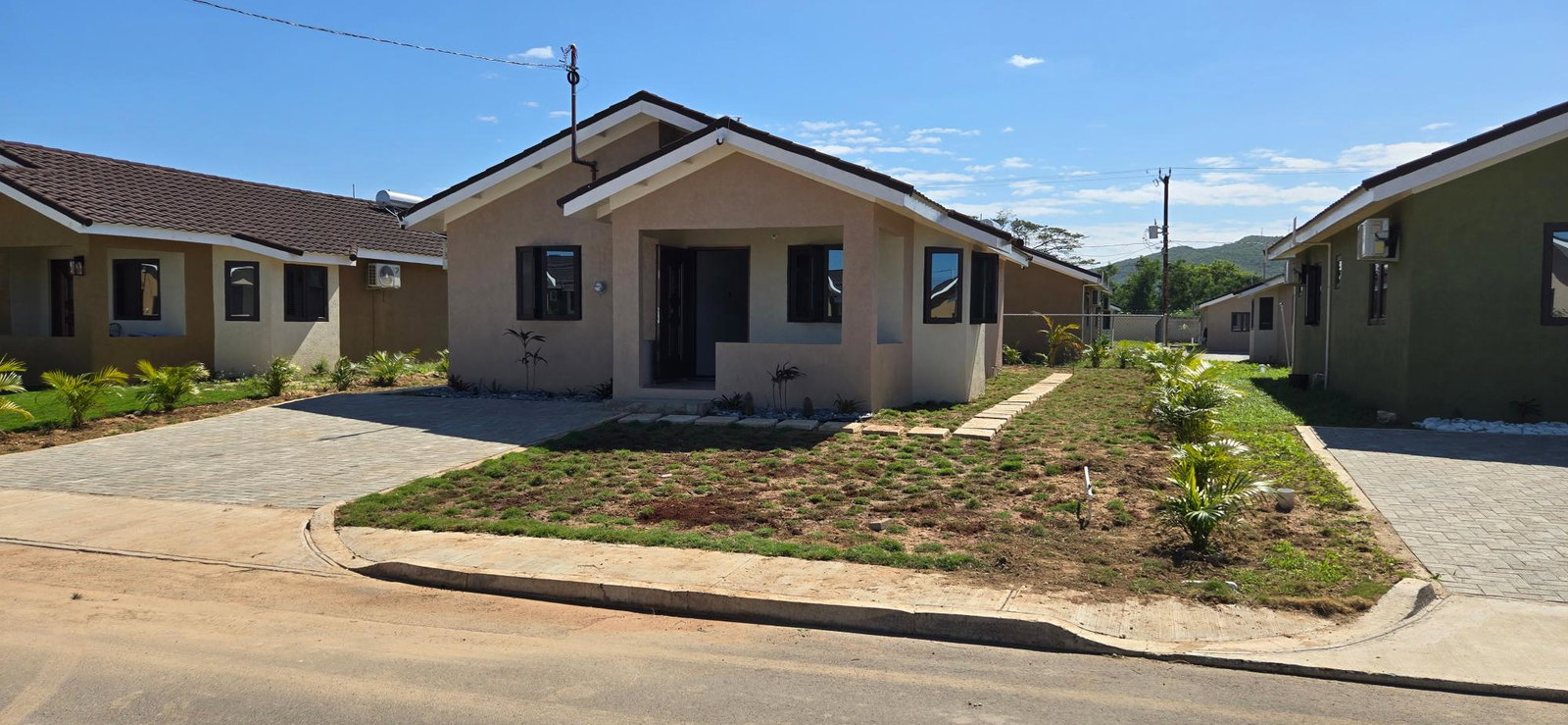 Twentieth image of 463 Oak Estate Phase 1 in Bernard Lodge, St. Catherine, Jamaica - property is For Rent