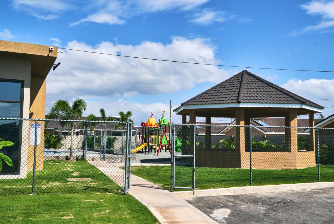 Twenty-Fifth image of 463 Oak Estate Phase 1 in Bernard Lodge, St. Catherine, Jamaica - property is For Rent