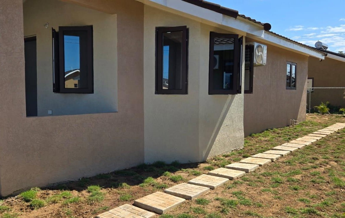 Eighth image of 463 Oak Estate Phase 1 in Bernard Lodge, St. Catherine, Jamaica - property is For Rent