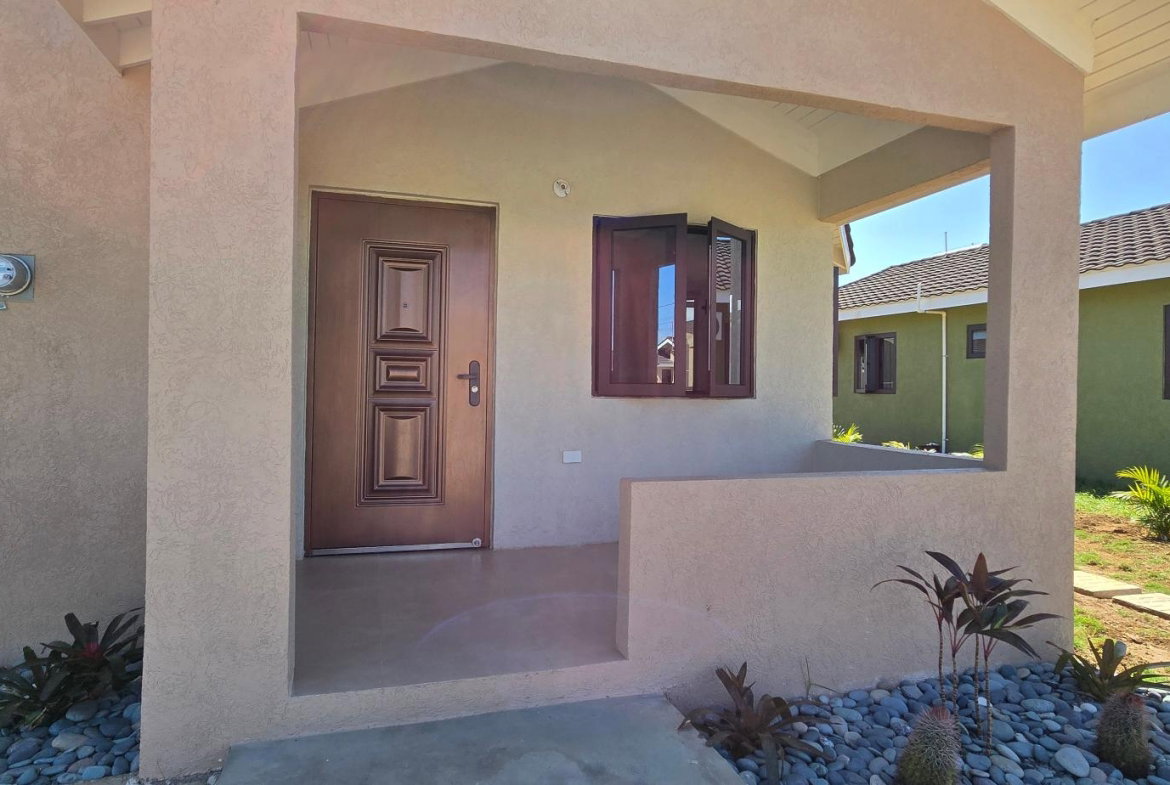 Ninth image of 463 Oak Estate Phase 1 in Bernard Lodge, St. Catherine, Jamaica - property is For Rent