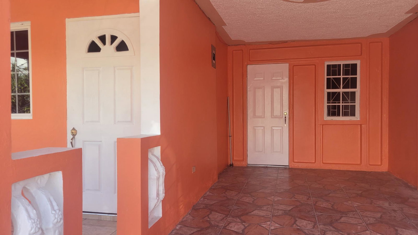 Second image of 220 Sandown Park, 3 North in Greater Portmore, St. Catherine, Jamaica - property is For Rent