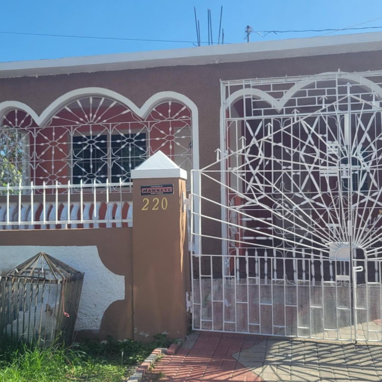 First image of 220 Sandown Park, 3 North in Greater Portmore, St. Catherine, Jamaica - property is For Rent