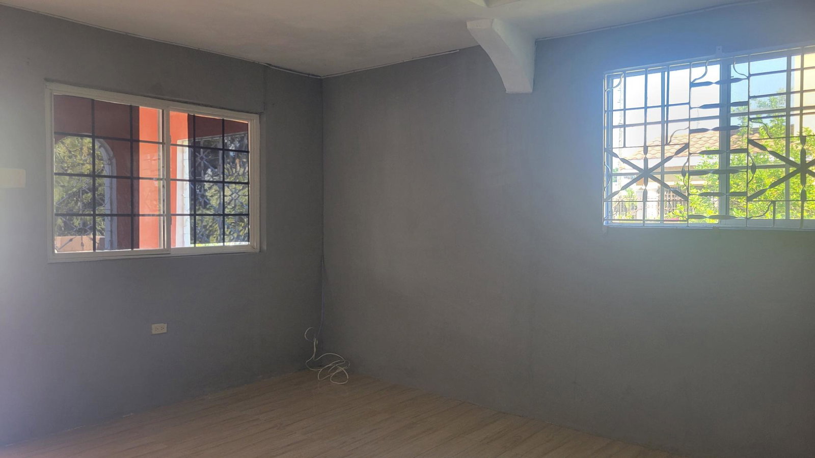 Ninth image of 220 Sandown Park, 3 North in Greater Portmore, St. Catherine, Jamaica - property is For Rent