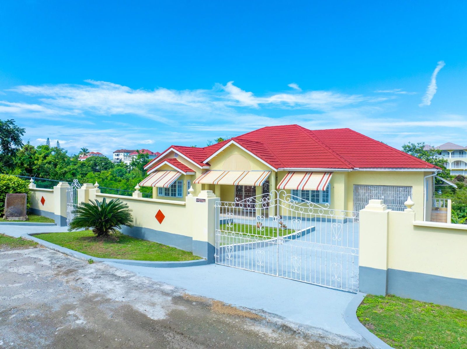 Eleventh image of Huddersfield, St. Mary in Huddersfield Heights, St. Mary, Jamaica - property is For Rent