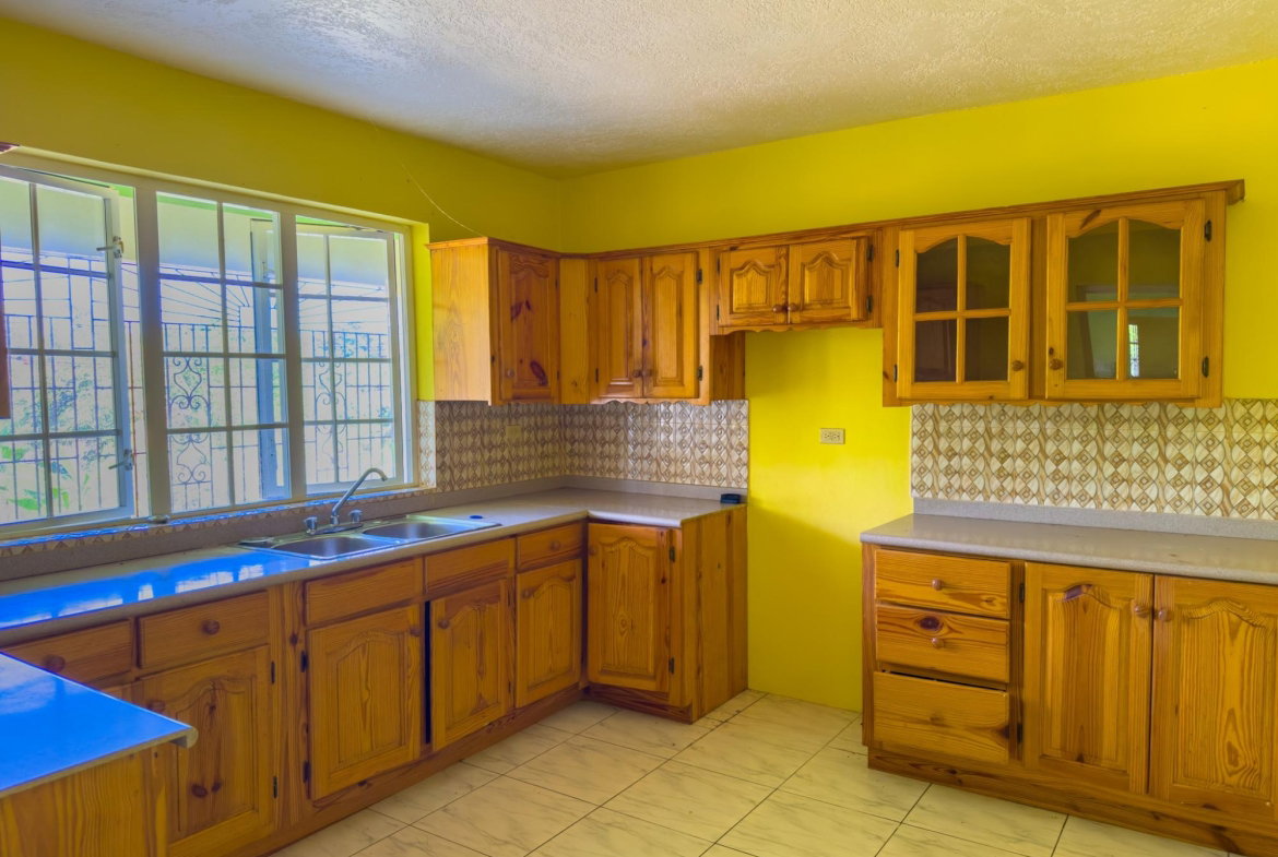 Fifth image of Huddersfield, St. Mary in Huddersfield Heights, St. Mary, Jamaica - property is For Rent