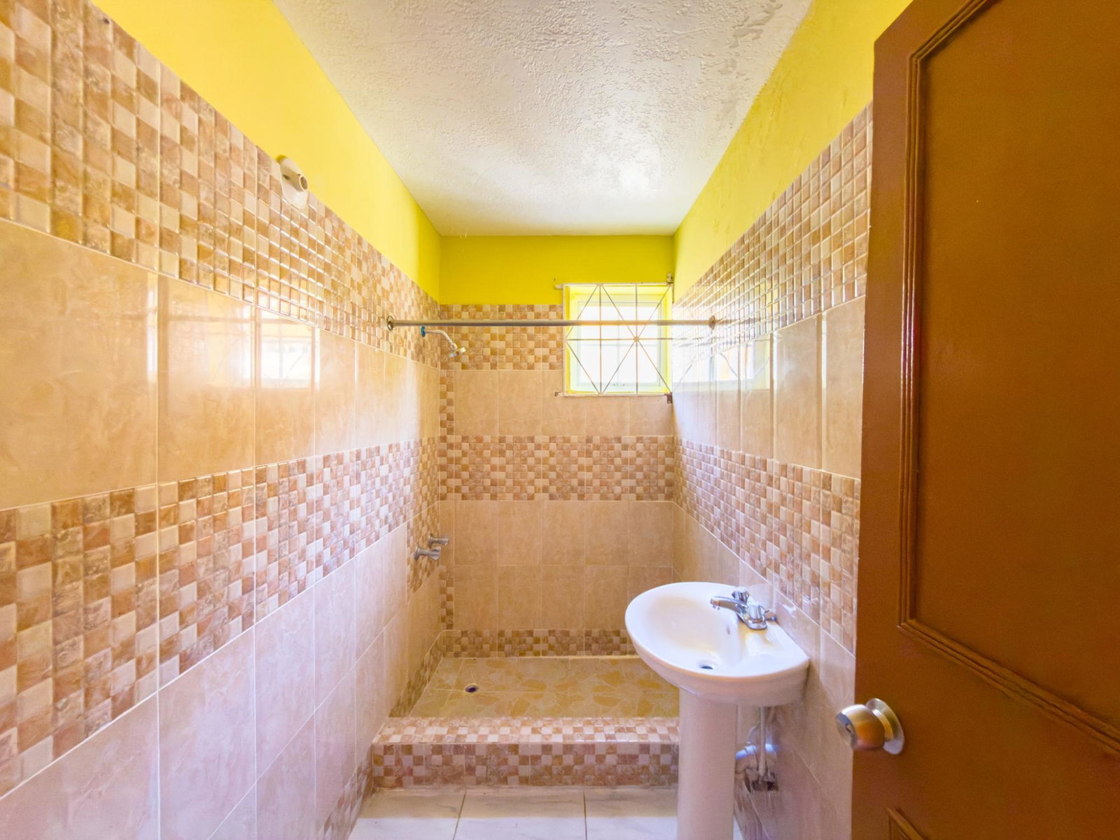 Ninth image of Huddersfield, St. Mary in Huddersfield Heights, St. Mary, Jamaica - property is For Rent