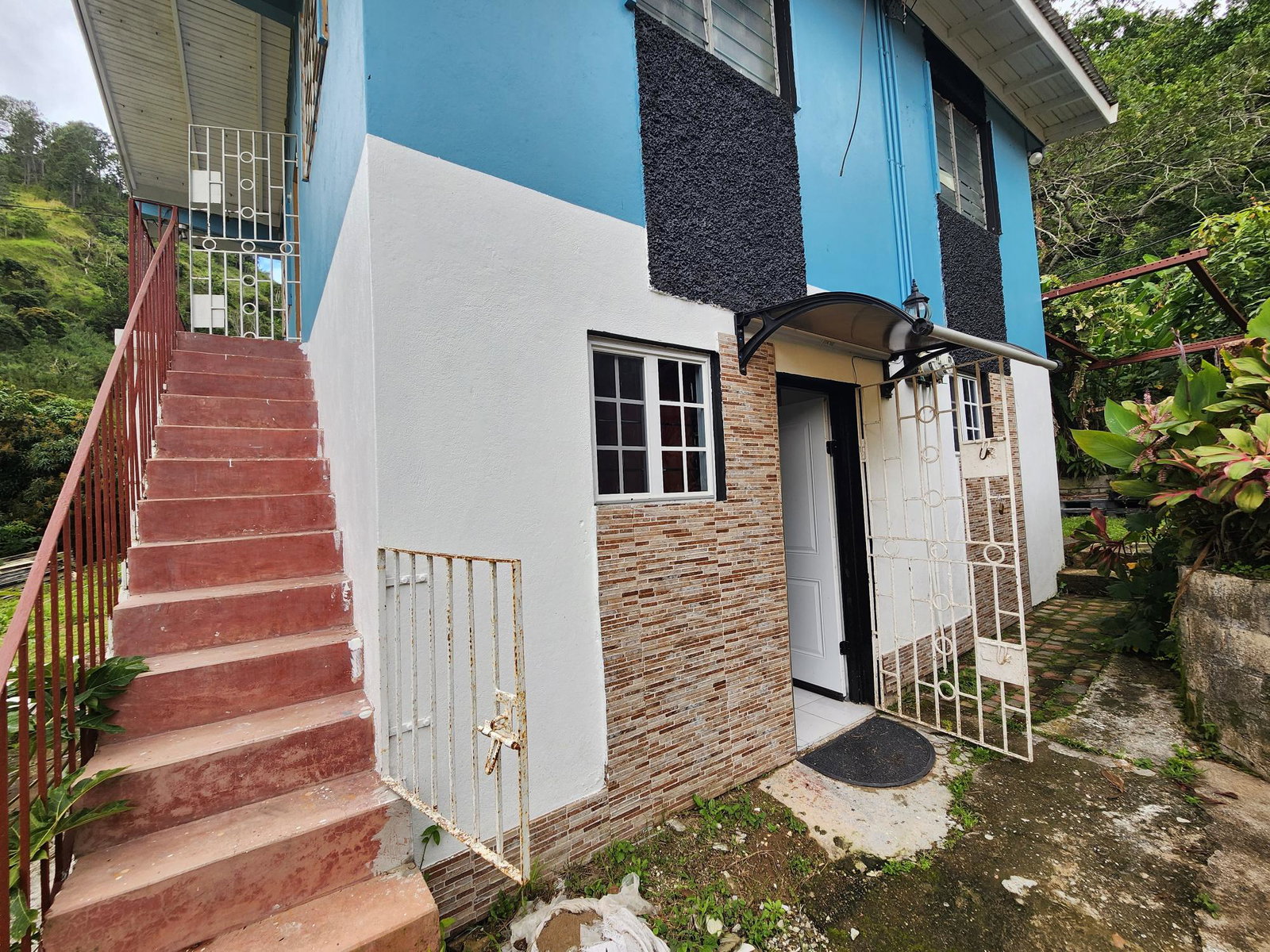 2-Bedroom-House-for-Rent-in-Mavis-Bank-St.-Andrew-Jamaica Third image of 2- Guava Ridge Main Road in Mavis Bank P.O., St. Andrew, Jamaica - property is For Rent