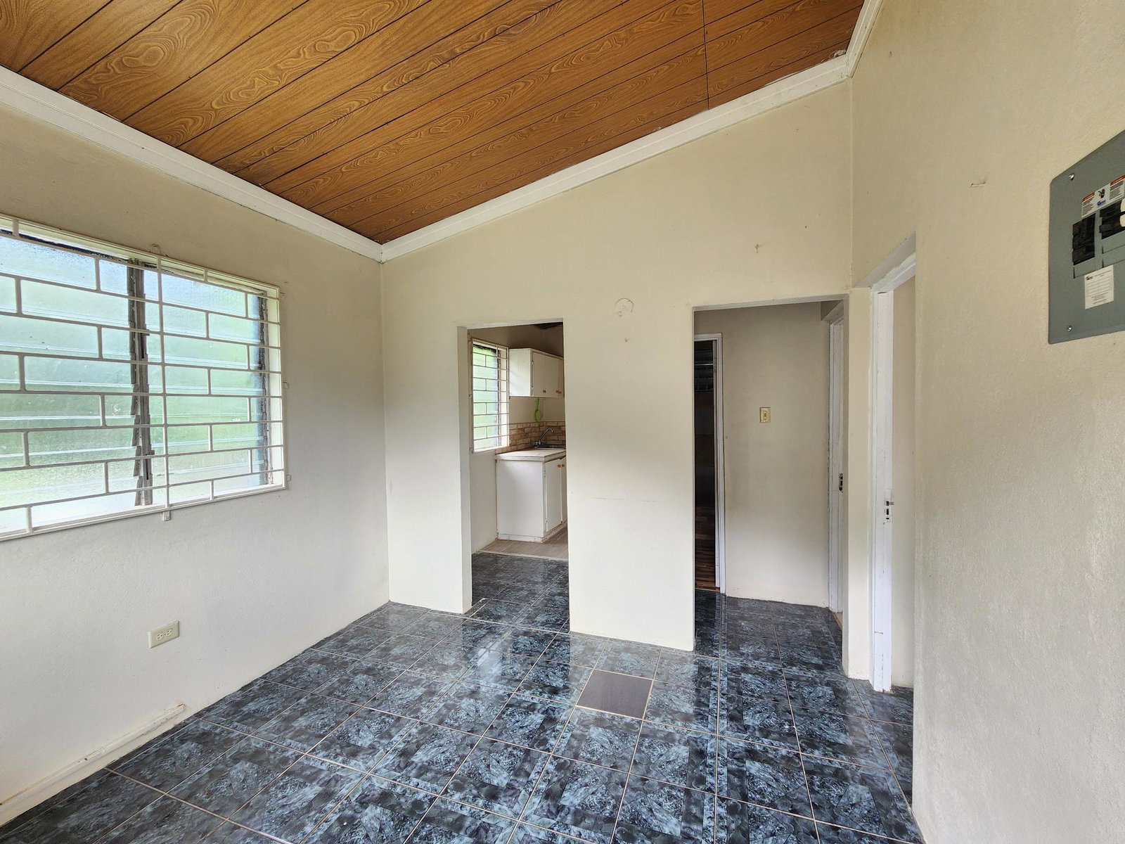2-Bedroom-House-for-Rent-in-Mavis-Bank-St.-Andrew-Jamaica Fourth image of 2- Guava Ridge Main Road in Mavis Bank P.O., St. Andrew, Jamaica - property is For Rent