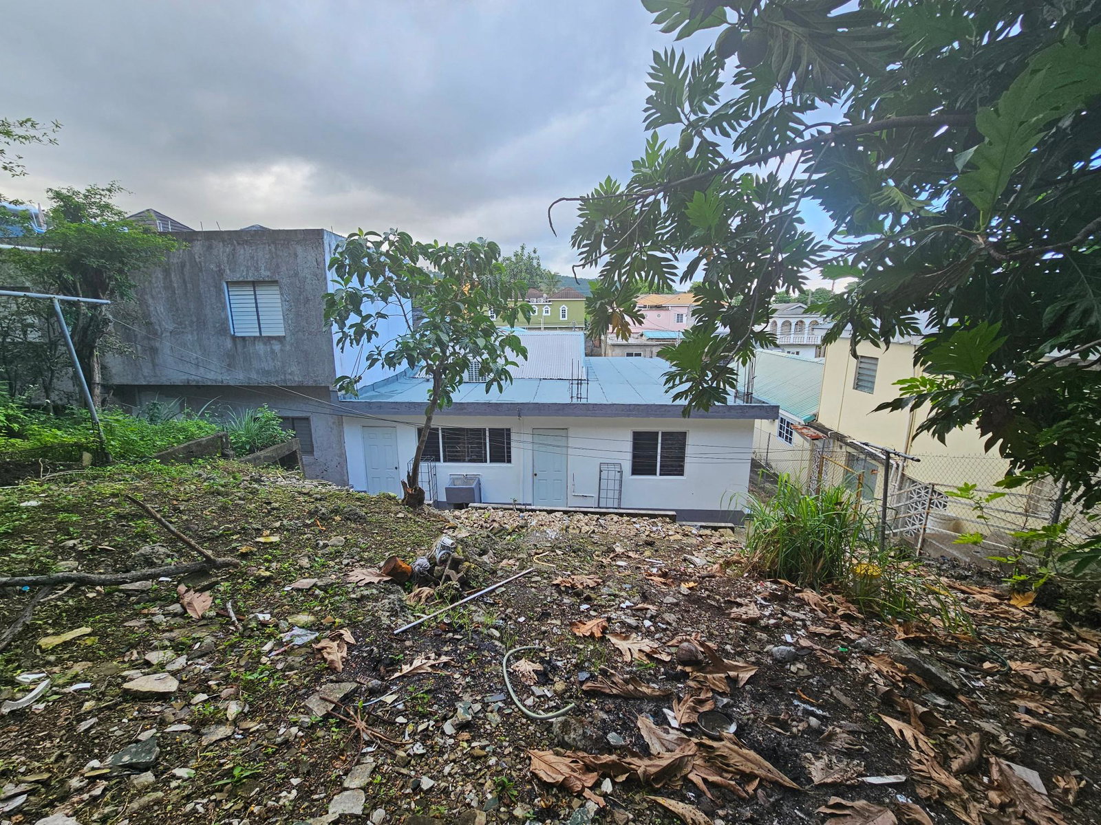 2-Bedroom-House-for-Rent-in-Ocho-Rios-St.-Ann-–-28-Mansfield-Cottage Sixteenth image of 28 Mansfield Cottage in Ocho Rios, St. Ann, Jamaica - property is For Rent