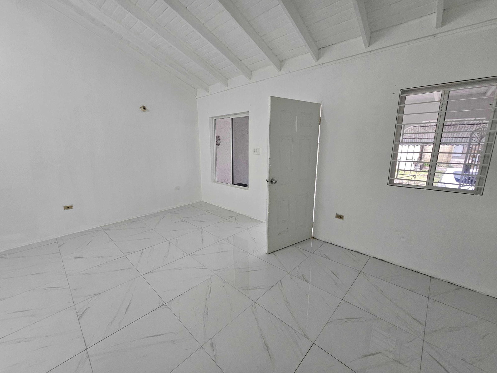 2-Bedroom-House-for-Rent-in-Ocho-Rios-St.-Ann-–-28-Mansfield-Cottage Fourth image of 28 Mansfield Cottage in Ocho Rios, St. Ann, Jamaica - property is For Rent