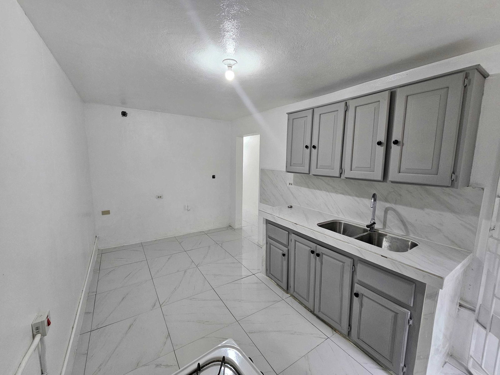 2-Bedroom-House-for-Rent-in-Ocho-Rios-St.-Ann-–-28-Mansfield-Cottage Seventh image of 28 Mansfield Cottage in Ocho Rios, St. Ann, Jamaica - property is For Rent