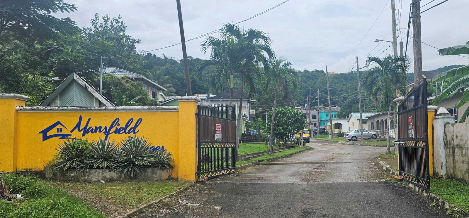 2-Bedroom-House-for-Rent-in-Ocho-Rios-St.-Ann-–-28-Mansfield-Cottage First image of 28 Mansfield Cottage in Ocho Rios, St. Ann, Jamaica - property is For Rent