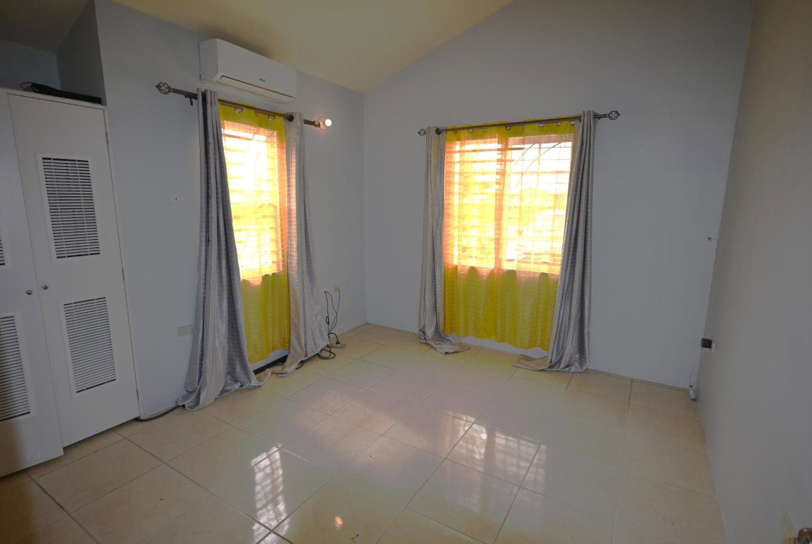 Fifth image of 1512- Phoenix Park Boulevard in Phoenix Park, St. Catherine, Jamaica - property is For Rent