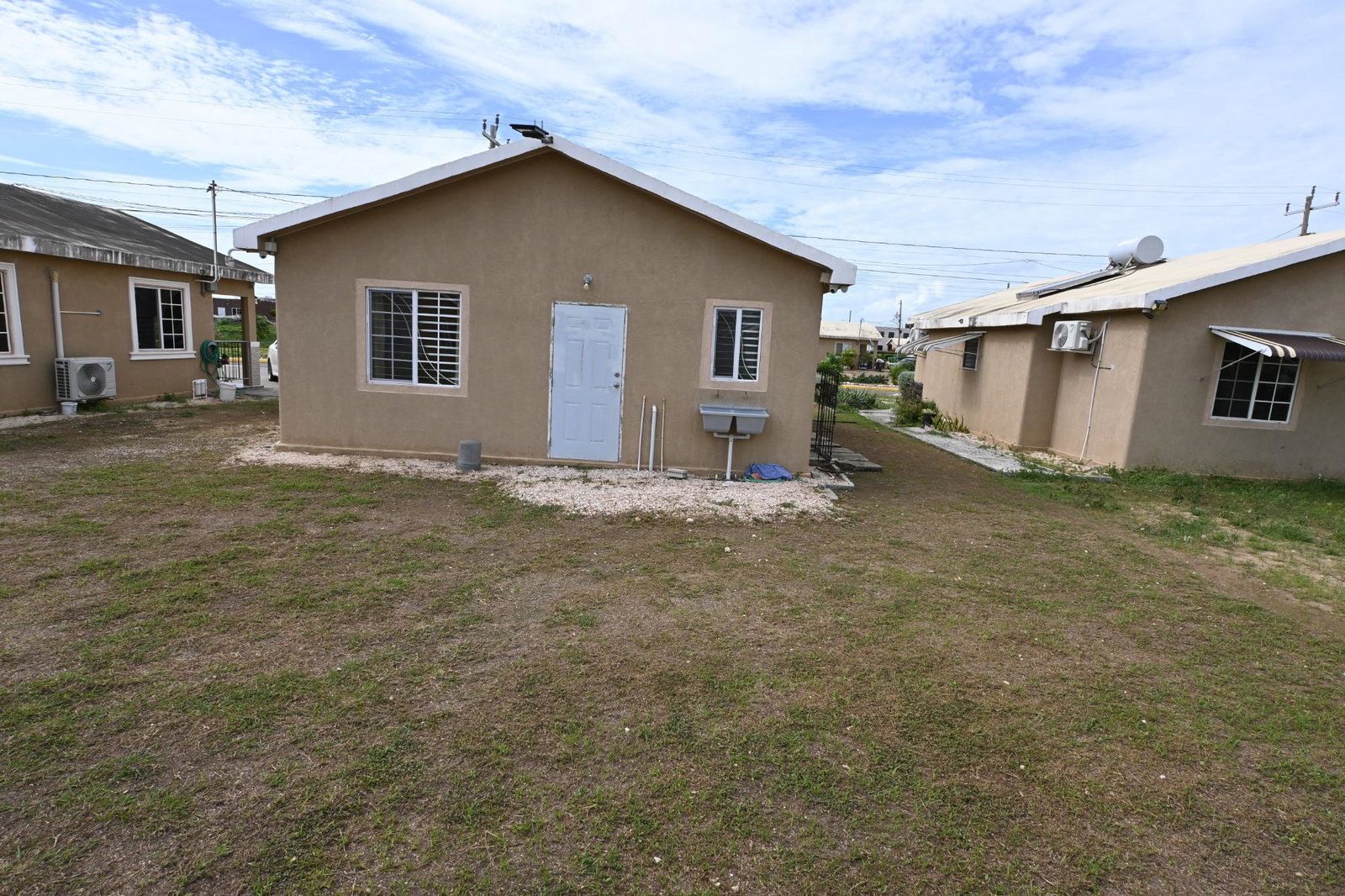 Eighth image of 1512- Phoenix Park Boulevard in Phoenix Park, St. Catherine, Jamaica - property is For Rent