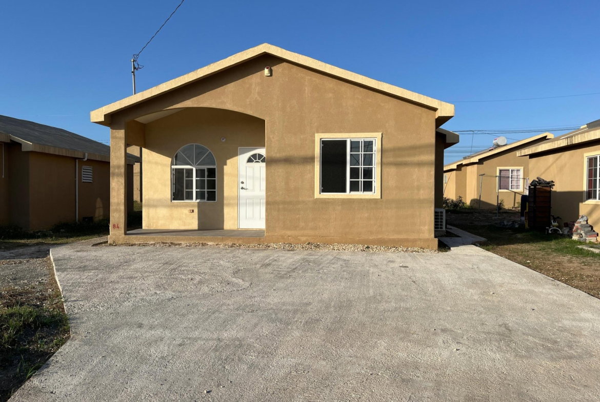 First image of 84- Phoenix Park Village 2 ph in Greater Portmore, St. Catherine, Jamaica - property is For Rent