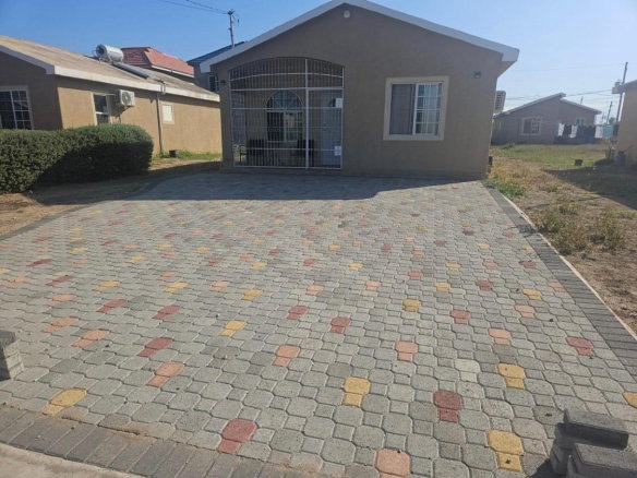 First image of 460 Phoenix Park Village in Phoenix Park, St. Catherine, Jamaica - property is For Rent