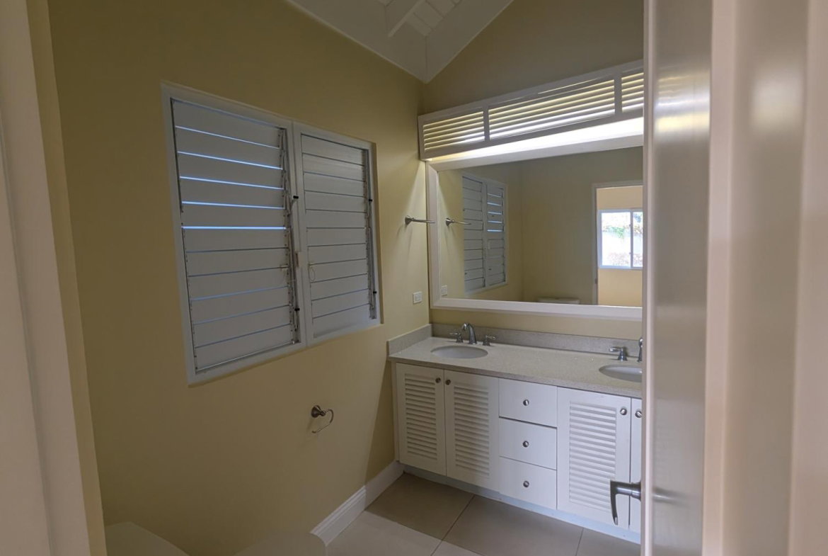 Ninth image of Breadfruit Avenue in Richmond, St. Ann, Jamaica - property is For Rent