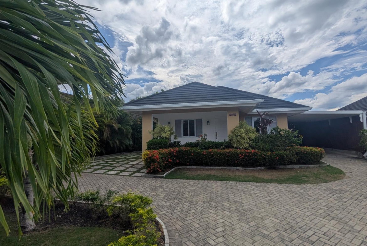 Seventeenth image of Breadfruit Avenue in Richmond, St. Ann, Jamaica - property is For Rent