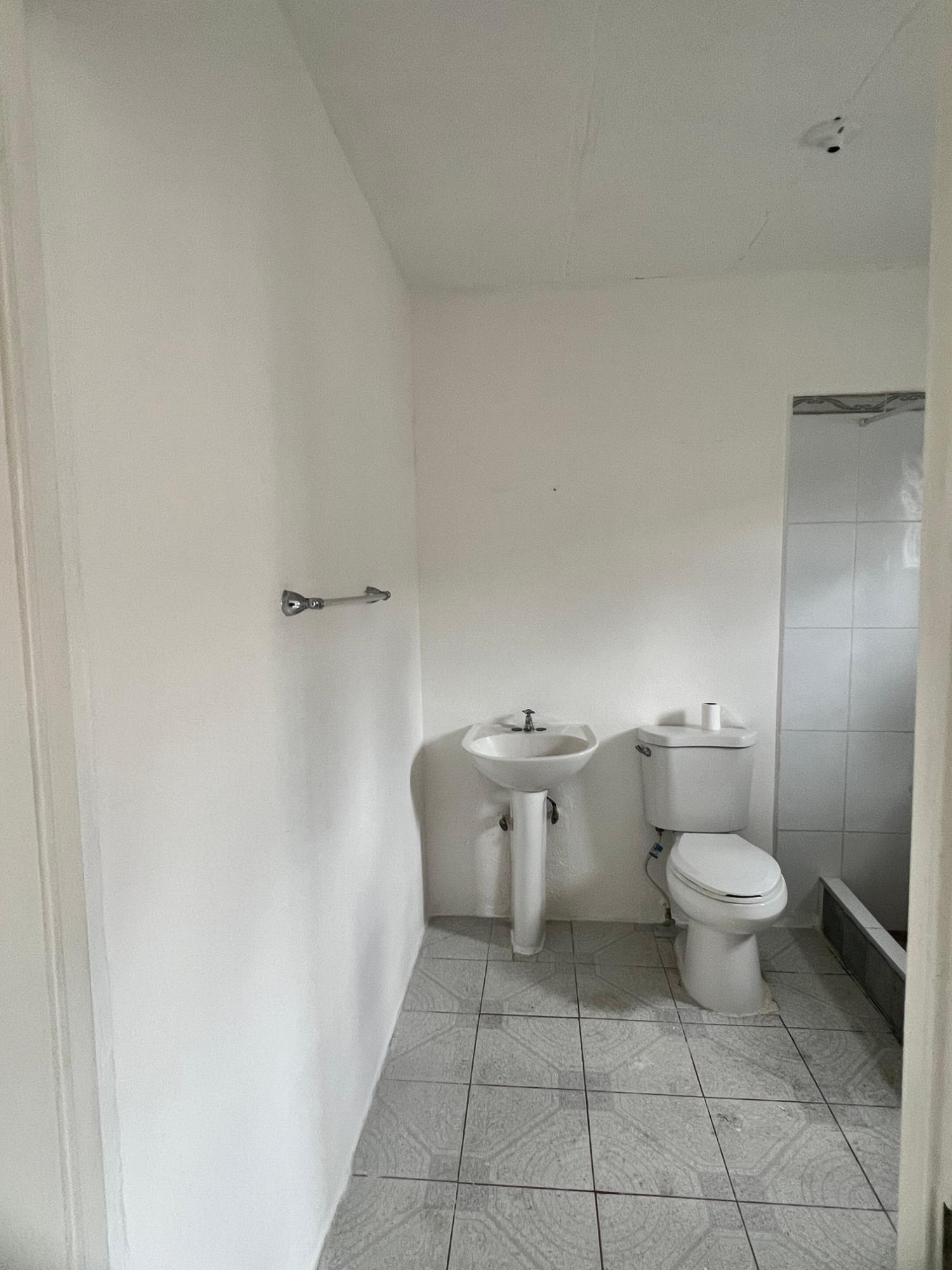 Seventh image of 10 Hurlingham Avenue in Kingston 19, St. Andrew, Jamaica - property is For Rent