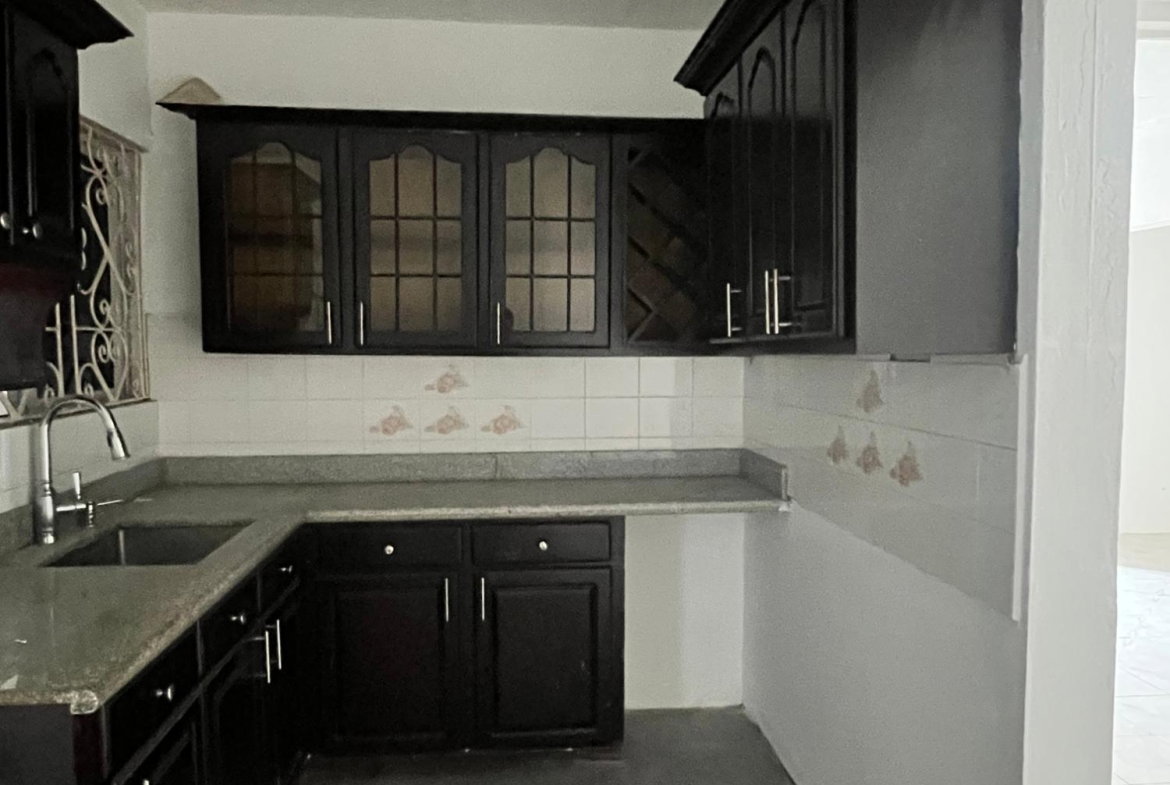 Tenth image of 10 Hurlingham Avenue in Kingston 19, St. Andrew, Jamaica - property is For Rent