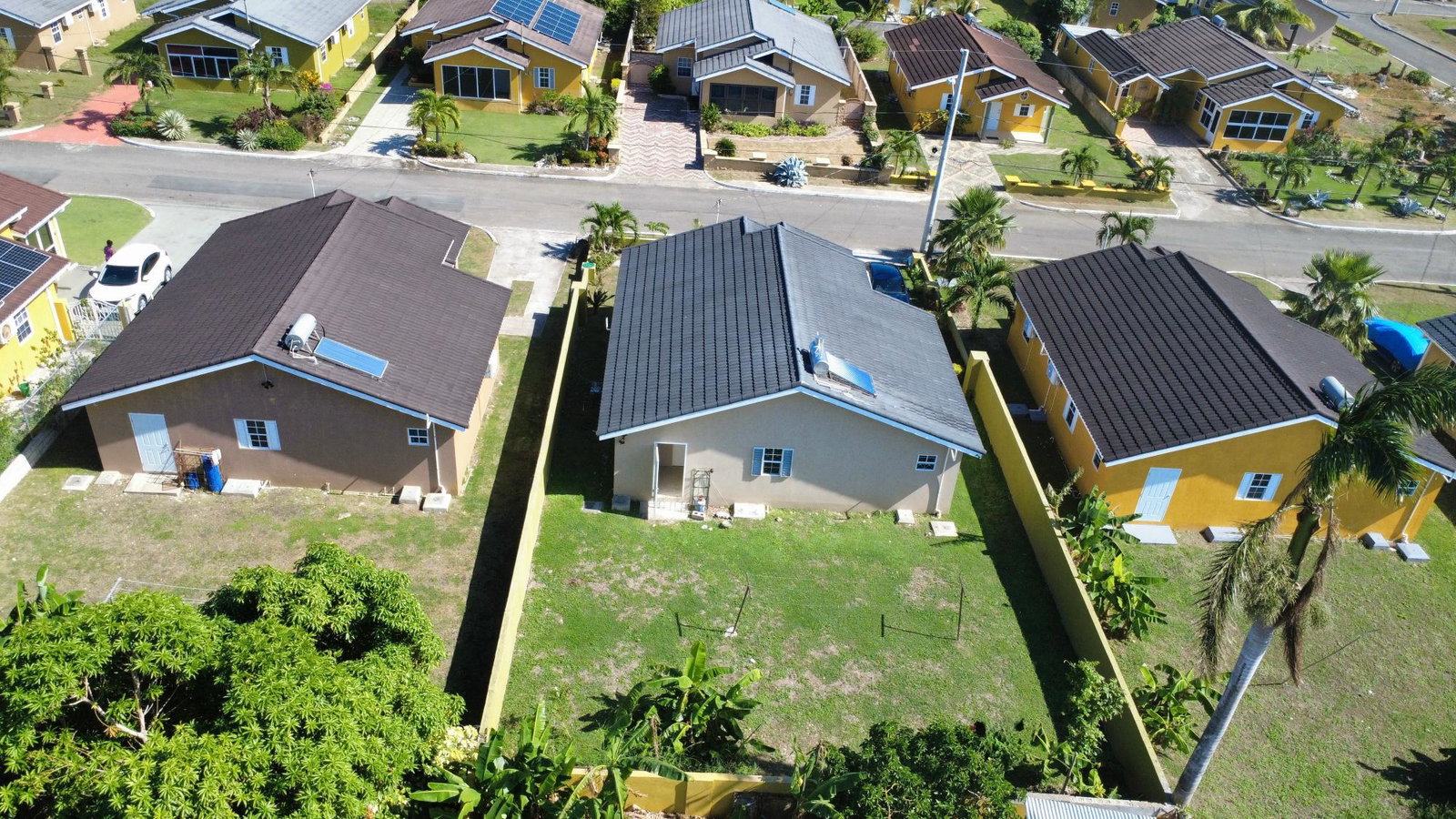 Second image of 334-calabashdr Draxhall Country Club in Drax Hall Estate, St. Ann, Jamaica - property is For Rent