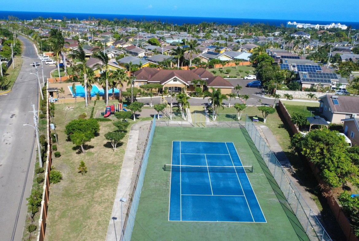 Twenty-Third image of 334-calabashdr Draxhall Country Club in Drax Hall Estate, St. Ann, Jamaica - property is For Rent