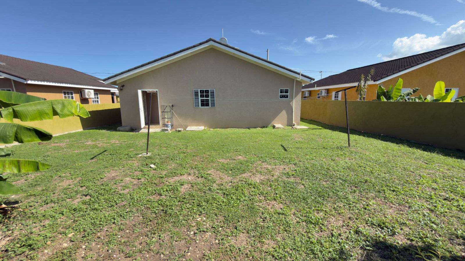 Fourth image of 334-calabashdr Draxhall Country Club in Drax Hall Estate, St. Ann, Jamaica - property is For Rent