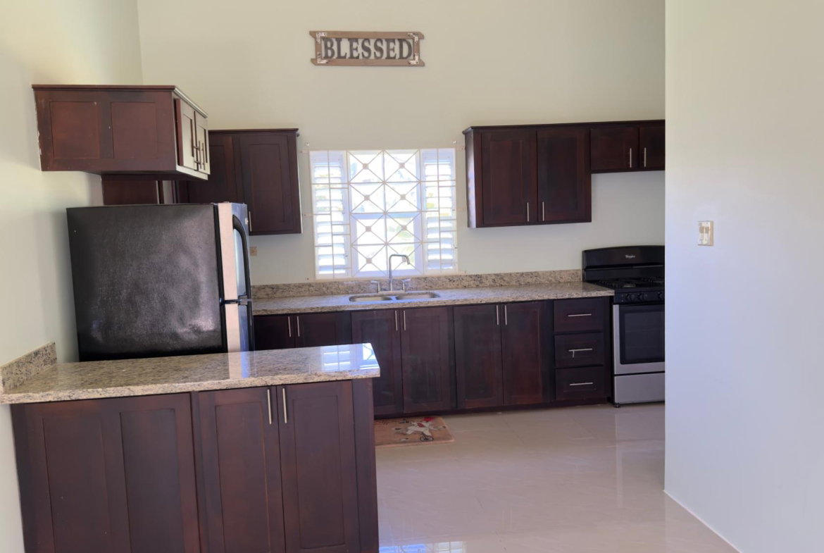 Sixth image of 334-calabashdr Draxhall Country Club in Drax Hall Estate, St. Ann, Jamaica - property is For Rent