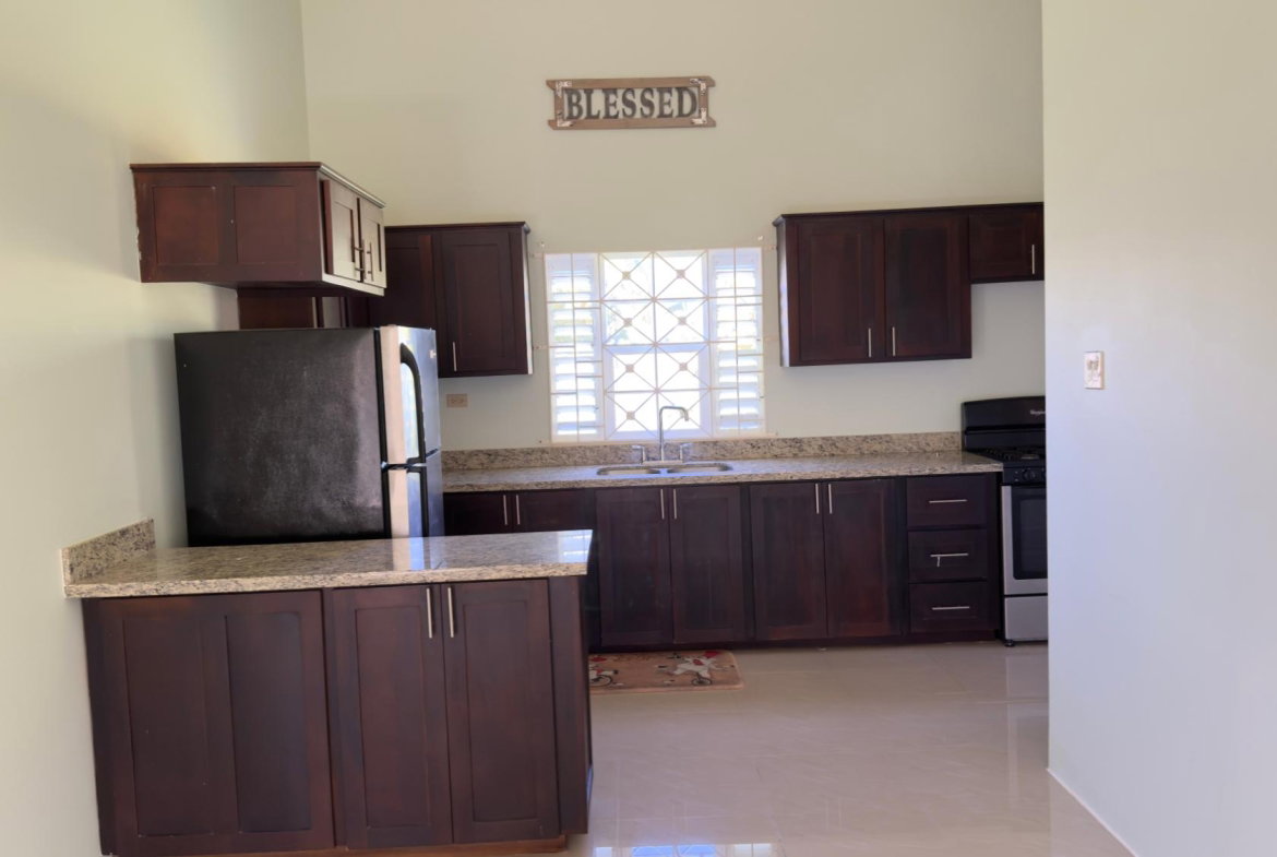 Seventh image of 334-calabashdr Draxhall Country Club in Drax Hall Estate, St. Ann, Jamaica - property is For Rent