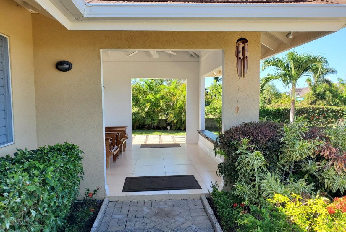 Fourth image of 572 Heleconia in Richmond, St. Ann, Jamaica - property is For Rent