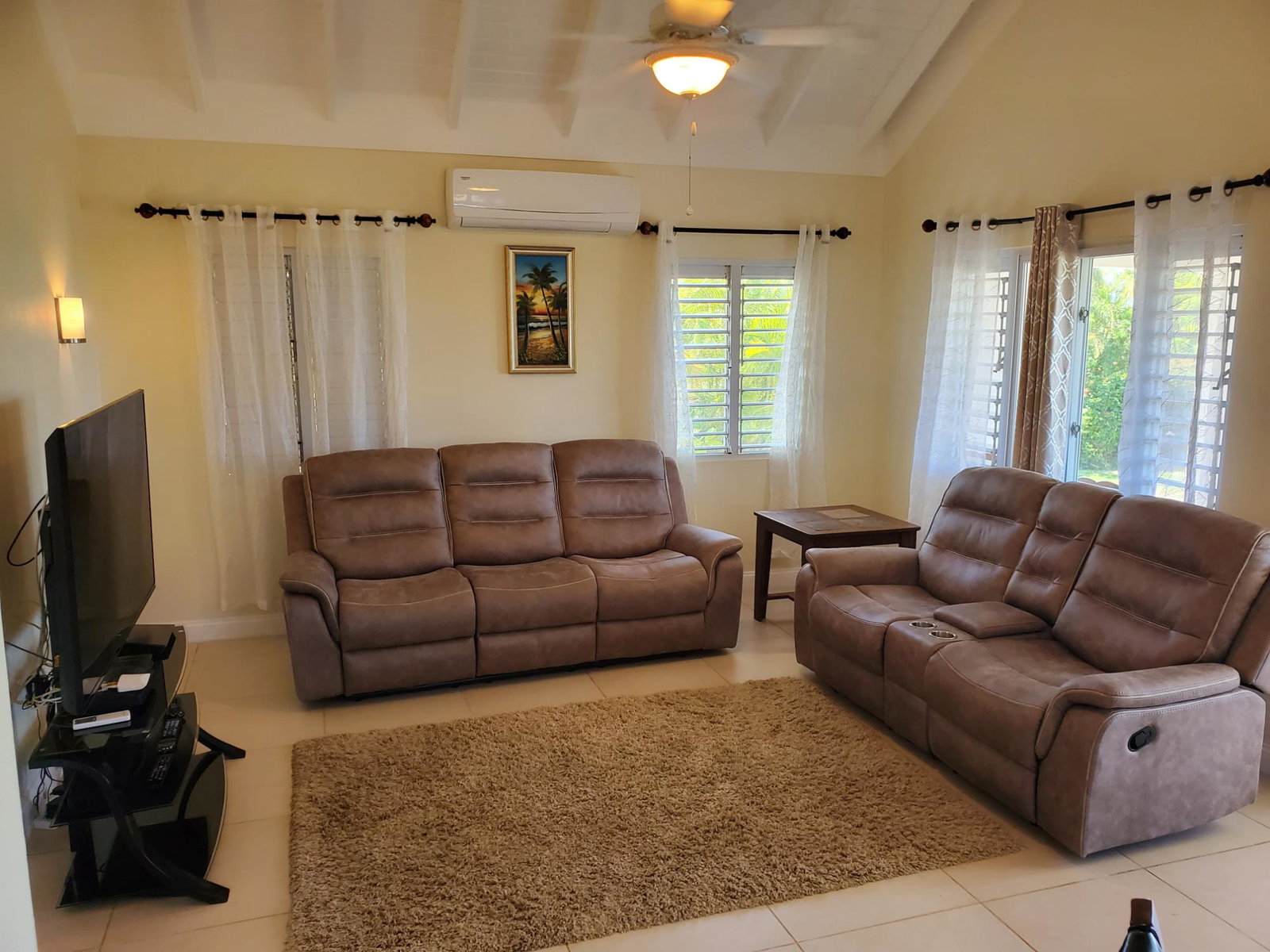 Beautiful-Furnished-3-Bedroom-House-for-Rent-in-St.-Ann-Jamaica-Secure-Gated-Community Fifth image of 572 Heleconia in Richmond, St. Ann, Jamaica - property is For Rent