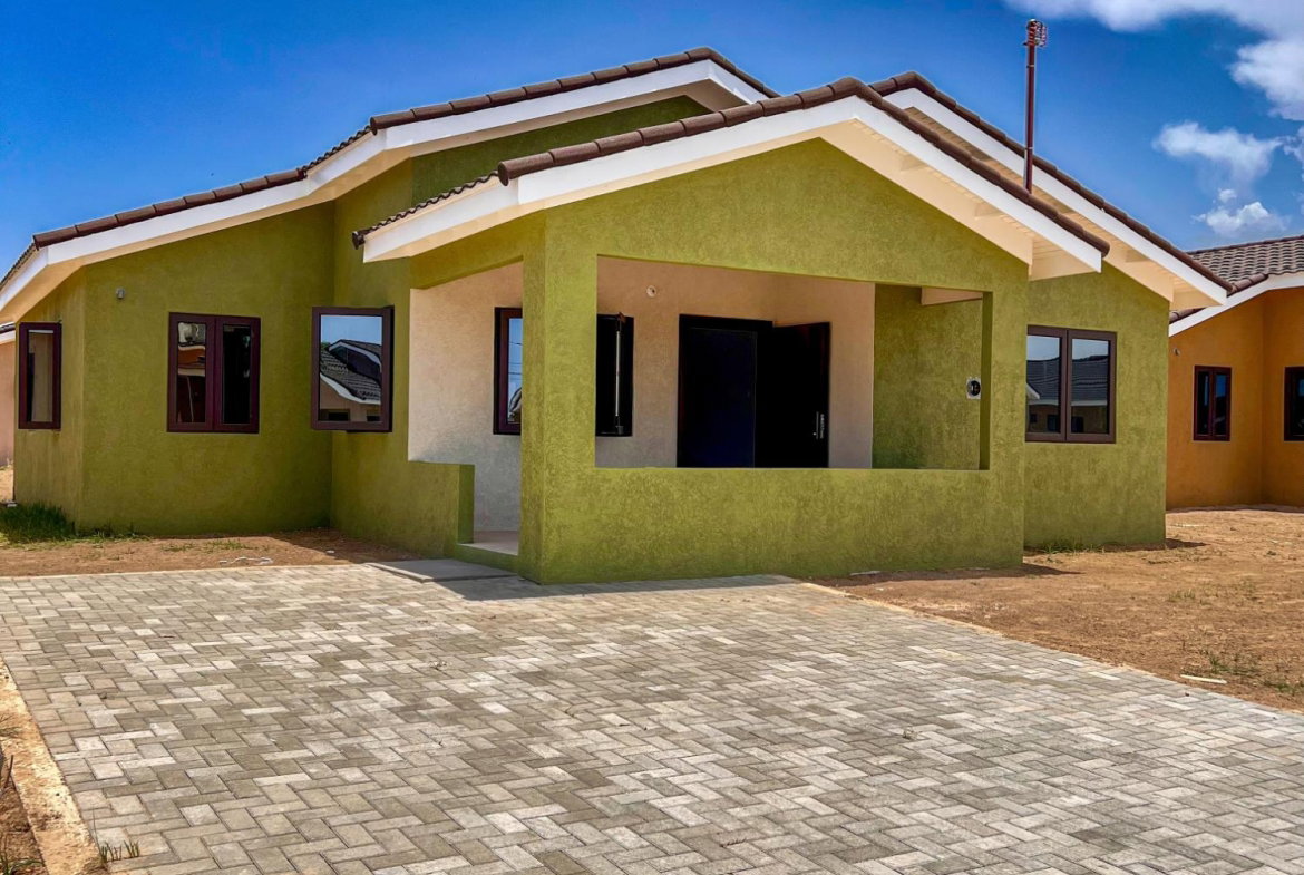 First image of 196 Oak Estate in Greater Portmore, St. Catherine, Jamaica - property is For Rent