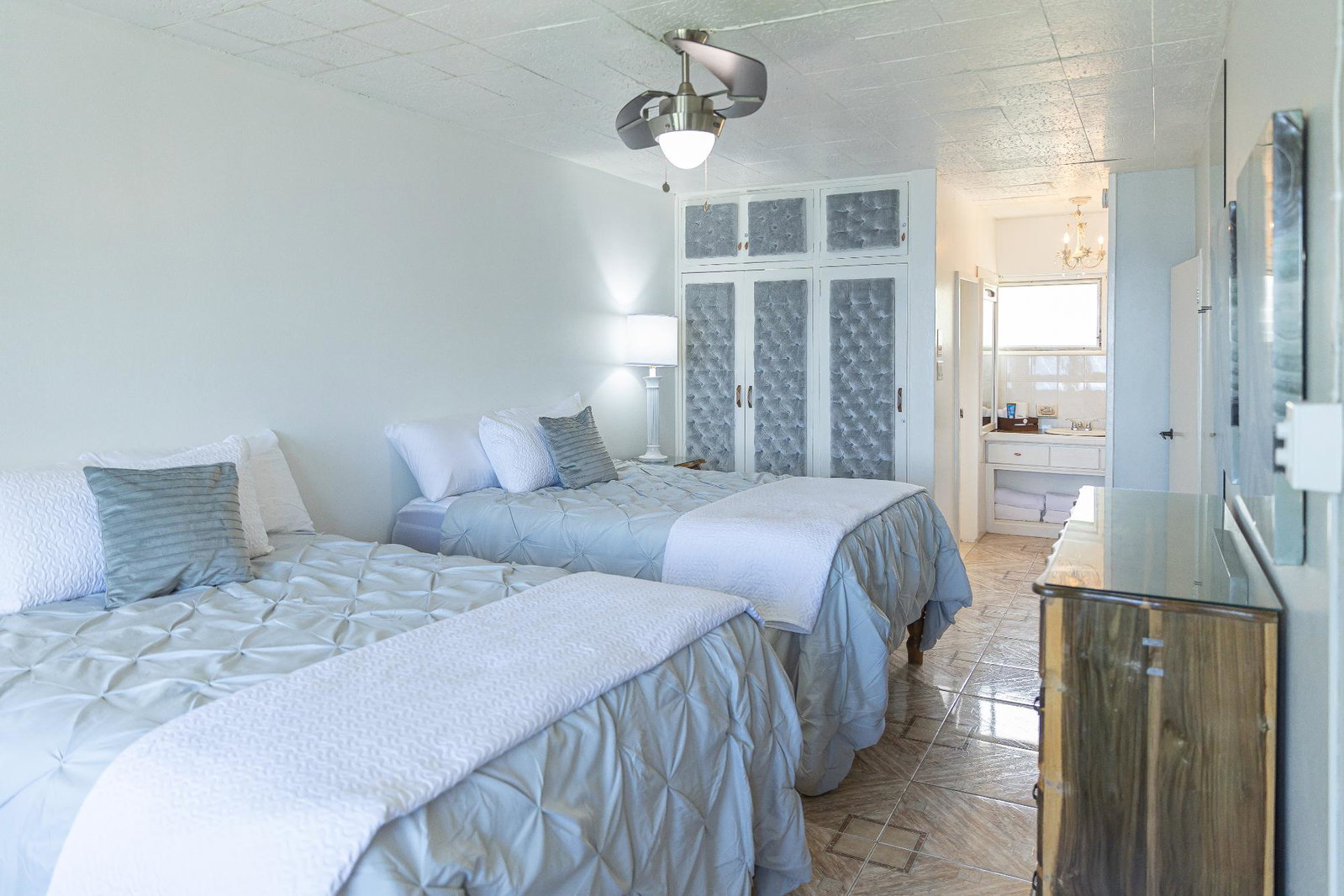 Thirteenth image of 424- Main Street in Ocho Rios, St. Ann, Jamaica - property is For Rent